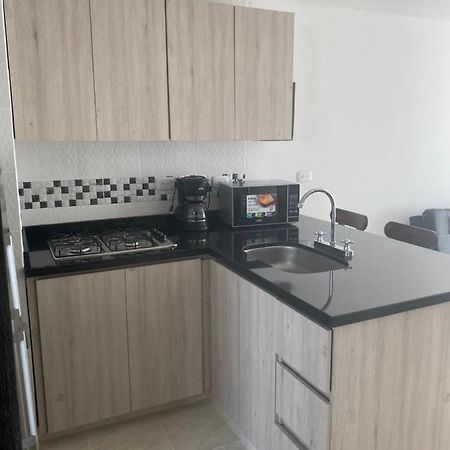 Apartaestudio Amoblado Con Excelente Ubicacion Lejlighed Pereira Eksteriør billede