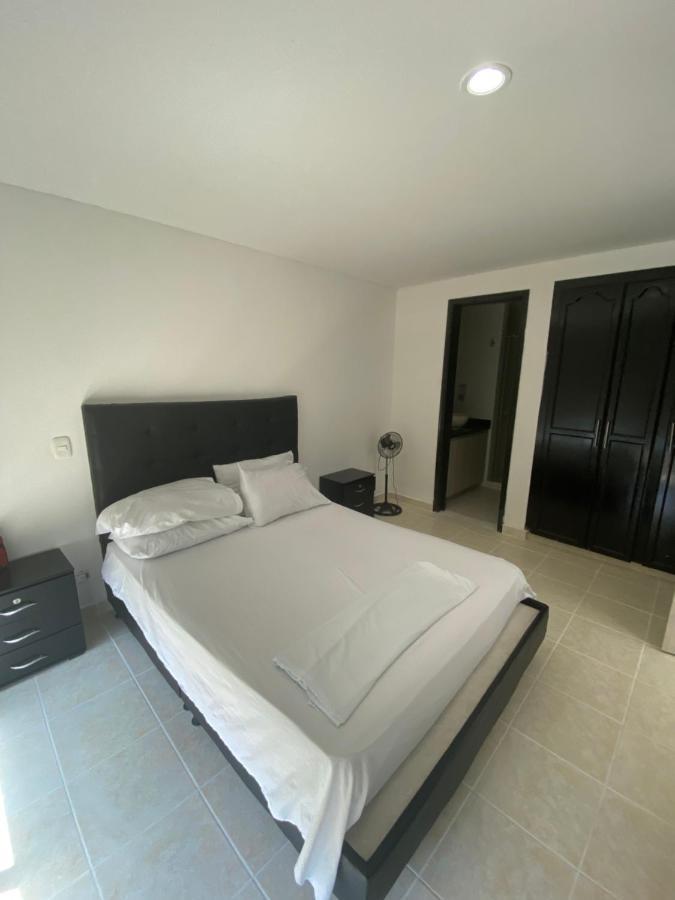 Apartaestudio Amoblado Con Excelente Ubicacion Lejlighed Pereira Eksteriør billede